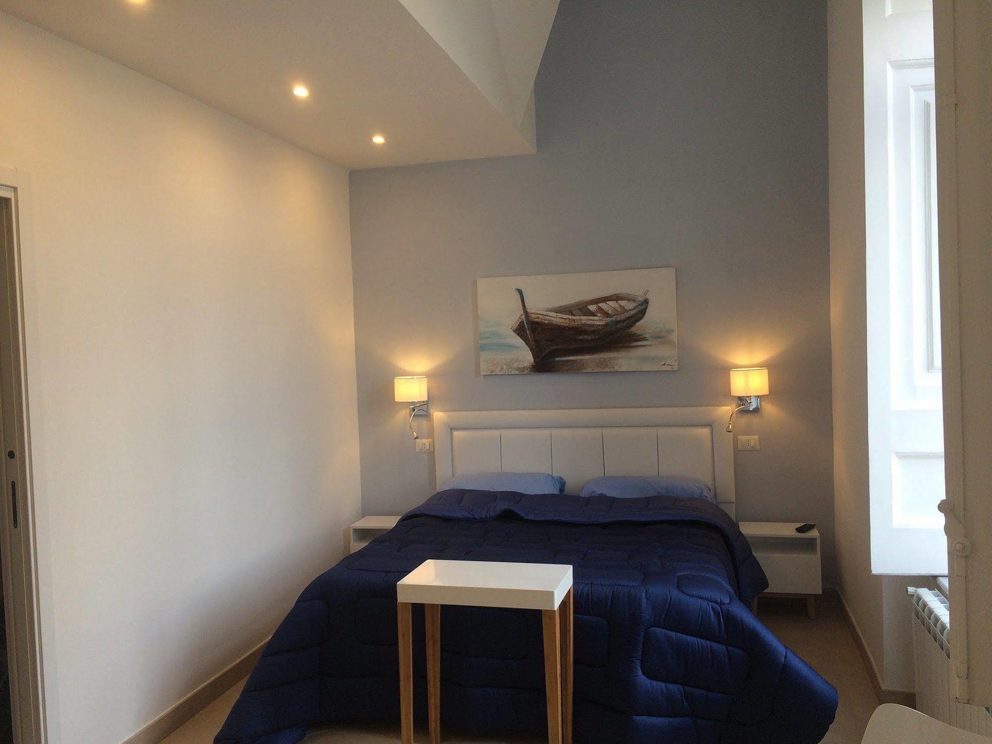 Bed & Breakfast Base Mergellina Napoli